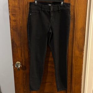 Torrid Black High Rise Skinny Jeans Size 14R